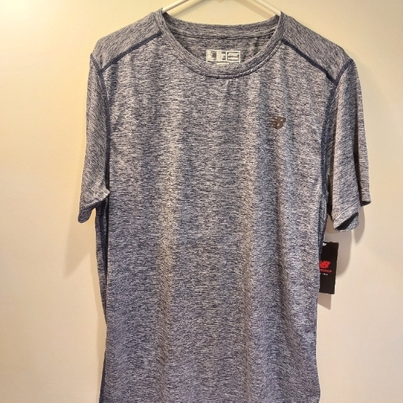 NWT New Balance Pebbled Grey Active Shirt - Picture 6 of 6